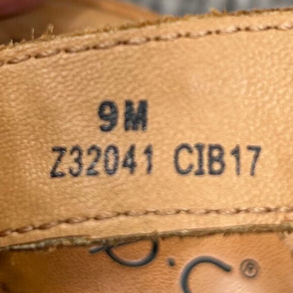 b.o.c. Born Concepts Alma Tan Leather Buckle Wedge Sandal Size 9 - Picture 14 of 15